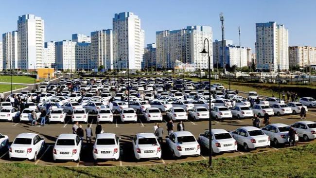 В Оренбуржье получили более 100 новых машин для учреждений здравоохранения 