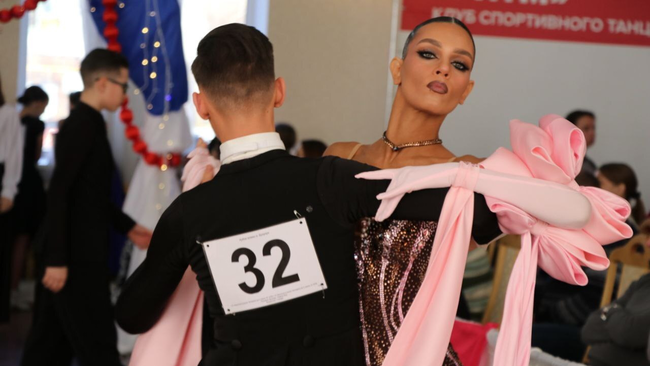 В Бузулуке прошёл «Кубок главы города» по спортивным бальным танцам