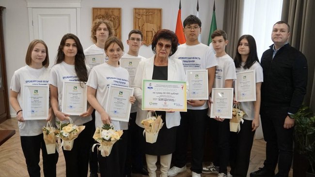 Бузулукские ученики создают чат-бот для будущих проектировщиков