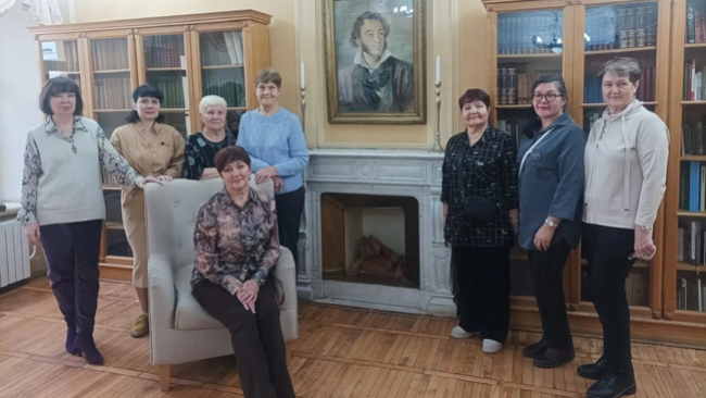 Народный ансамбль «Сувенир» возвращается с победами