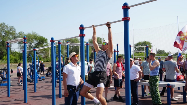 Турнир ветеранов в честь Дня России прошёл на стадионе «Локомотив»