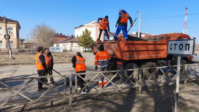 Уборка города продолжается 