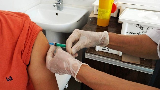 Распространителям баек о вакцине грозит уголовная ответственность