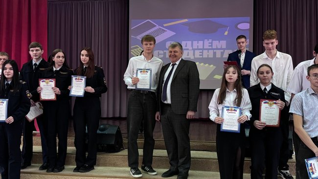 «Как празднуют День студента» - Ольга Сухорукова