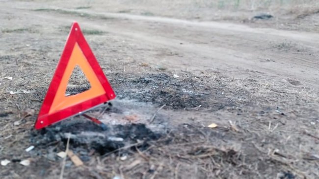 На трассе в Бузулукском районе по дороге загорелся КАМАЗ