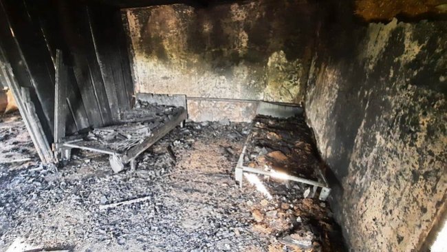 МЧС призывает россиян не оставлять телефоны на зарядке без присмотра