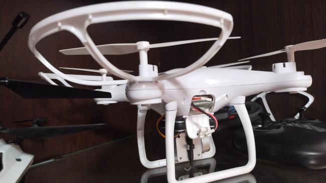 Школьников научат управлять беспилотниками 