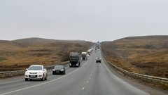 Сколько загрязняющих выбросов автотранспорта приходится на Оренбургскую область?