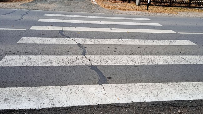 Водителям разрешили не пропускать пешеходов, если они не мешают друг другу