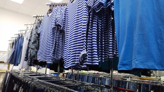 В Оренбуржье женщина получила крупный штраф за футболку с неприличным рисунком 