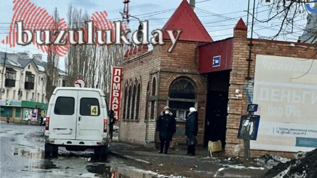 В Бузулуке возле вокзала машина сбила пожилую женщину